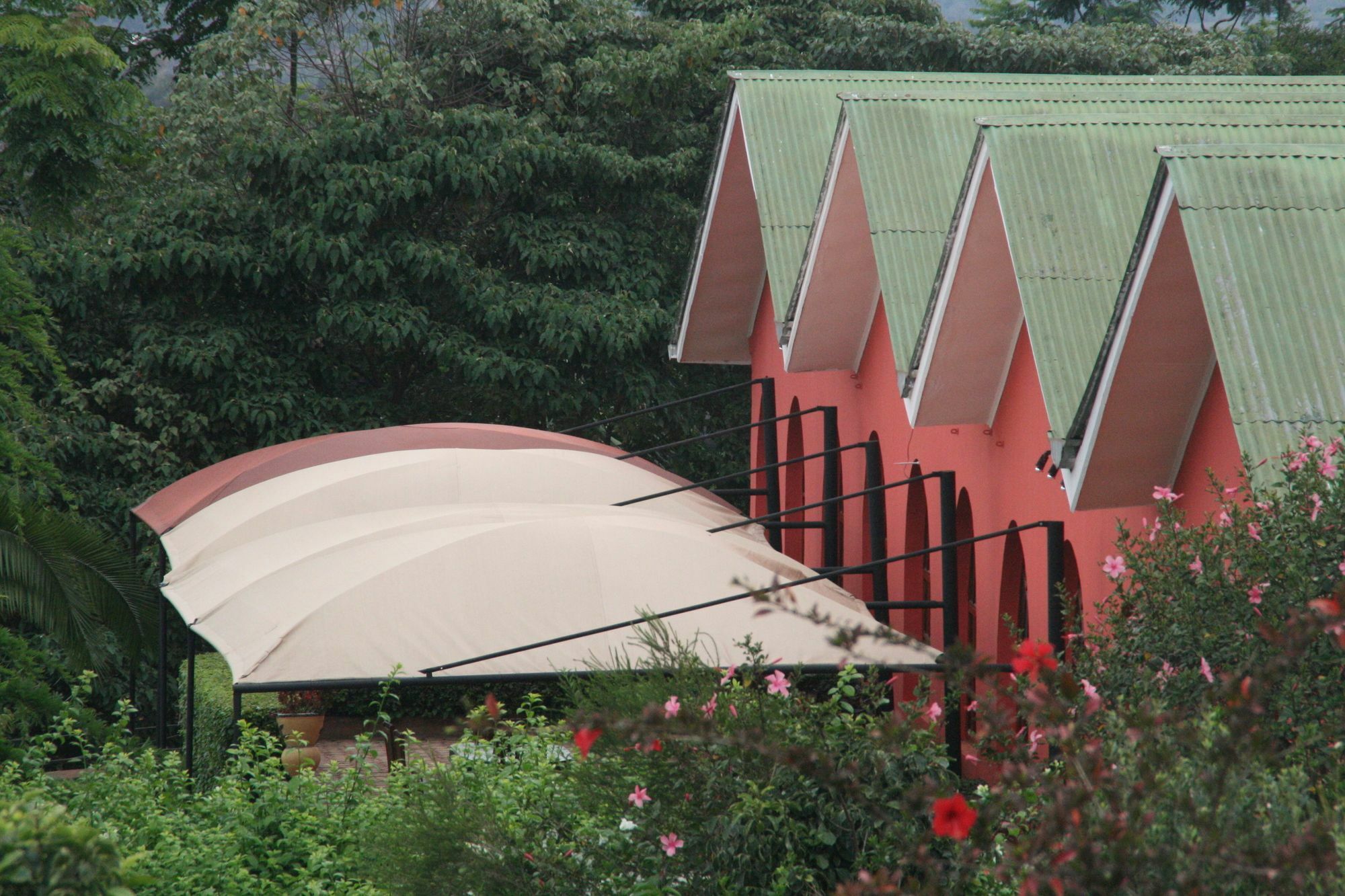 Highview Hotel Karatu Exterior photo